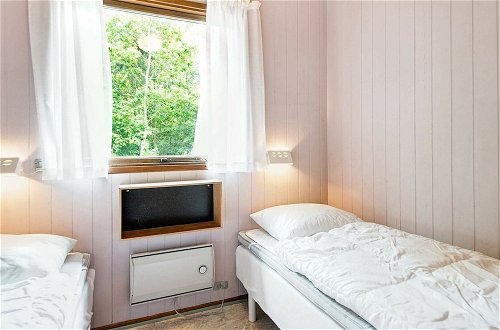 Foto 3 - 4 Person Holiday Home in Aakirkeby
