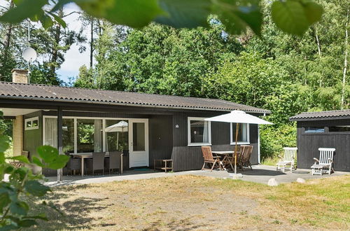 Photo 14 - 4 Person Holiday Home in Aakirkeby