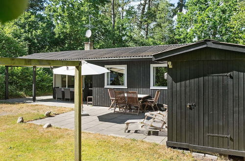 Photo 15 - 4 Person Holiday Home in Aakirkeby