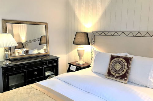 Photo 4 - MONDRIAN Luxury Suites & Apartments Old Town Market Square