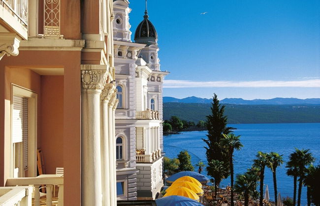 Luxury Apartment in Opatija for 8 People With Pool and Silk Bedding - Foto 21