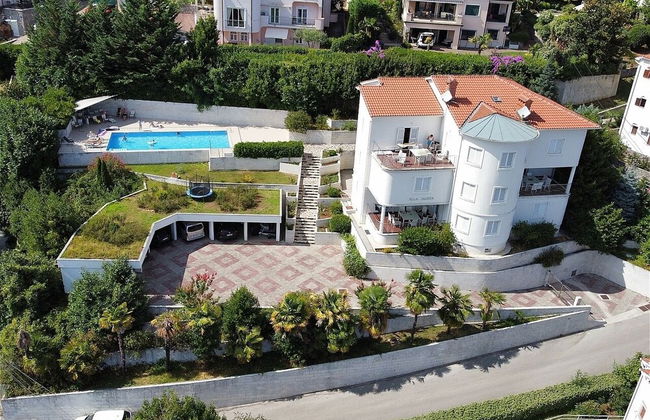 Luxury Apartment in Opatija for 8 People With Pool and Silk Bedding - Foto 10