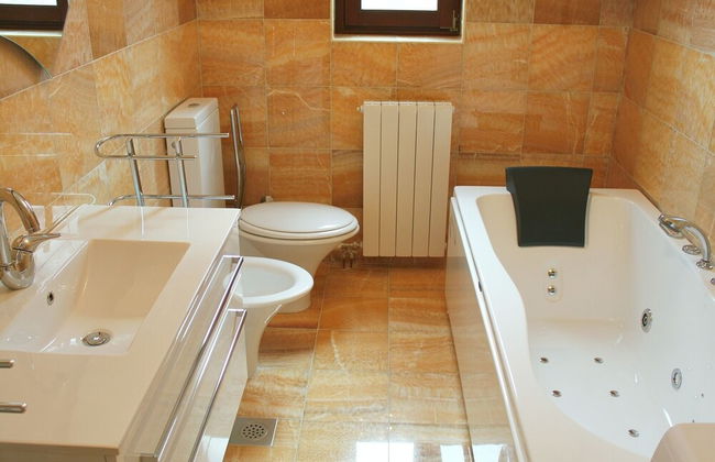 Luxury Apartment in Opatija for 8 People With Pool and Silk Bedding - Foto 6
