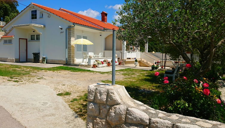 Photo 1 - Pretty Apartment With Terrace on Island Rab