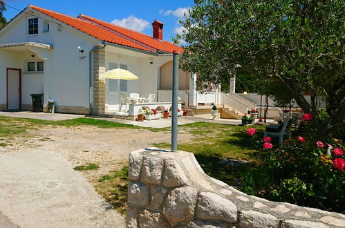 Photo 1 - Pretty Apartment With Terrace on Island Rab