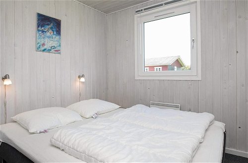 Photo 7 - 6 Person Holiday Home in Lokken