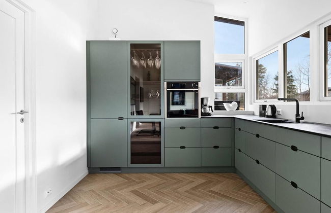 Modern Sleeps 14 w/ Panoramic Fjord-view, Petsok - Photo 9