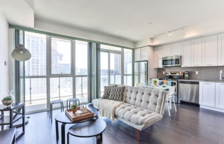 Foto 1 - Modern Condo in Historic Fort York