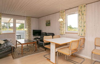 Foto 3 - 5 Person Holiday Home in Saeby