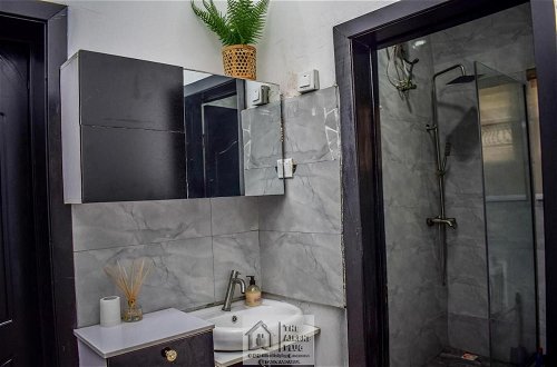 Foto 22 - Stunning 1-bed Apartment in Lekki Phase 1