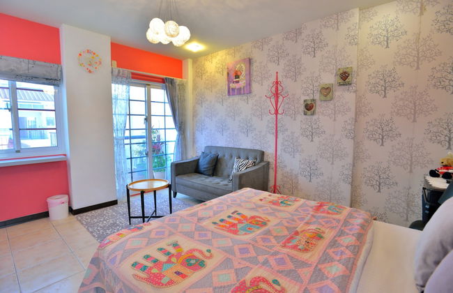 White Cotton Candy B&B - Photo 10