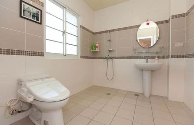 White Cotton Candy B&B - Photo 50