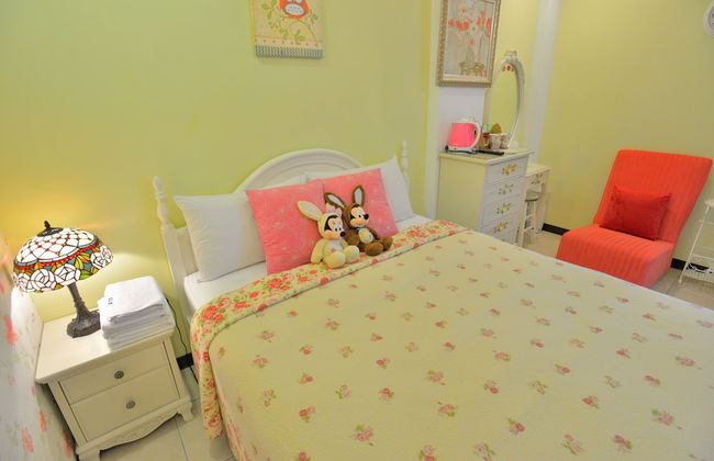 White Cotton Candy B&B - Photo 12