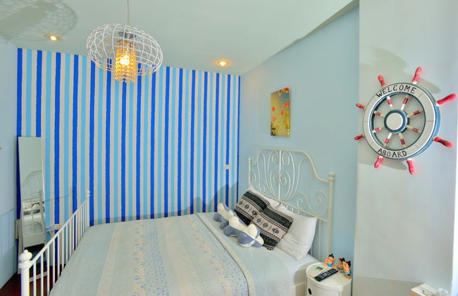 White Cotton Candy B&B - Photo 21