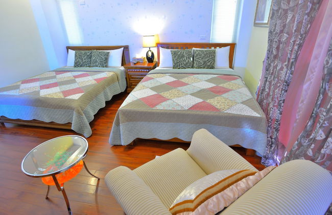 White Cotton Candy B&B - Photo 17