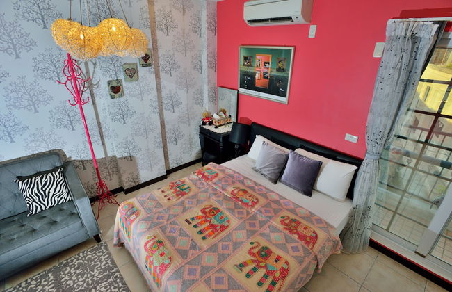 White Cotton Candy B&B - Photo 9