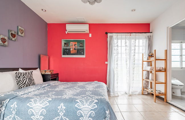 White Cotton Candy B&B - Photo 36