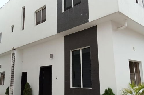 Foto 10 - Stunning 2-bedroom, 3-bathroom Apartment Lekki 2