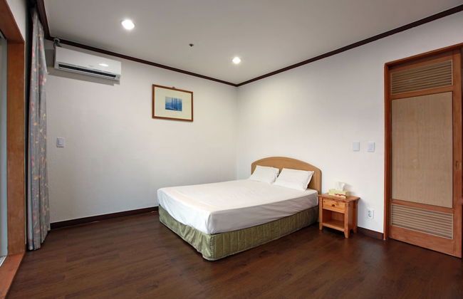 Seorak Pine Resort - Photo 4