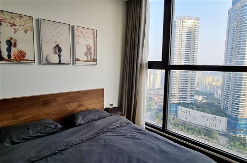 Photo 44 - Canh Apartment in Vinhome Skylake