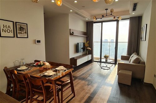 Photo 28 - Canh Apartment in Vinhome Skylake