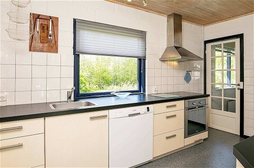 Foto 4 - Refreshing Holiday Home in Spøttrup near Sea