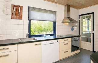 Foto 3 - Refreshing Holiday Home in Spøttrup near Sea