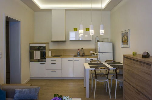 Photo 12 - Rais Serviced Apartments