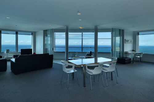 Photo 1 - Apartment 4204 - HR Surfers Paradise