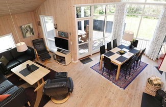 Photo 3 - 8 Person Holiday Home in Ulfborg