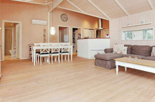 Photo 13 - 8 Person Holiday Home in Horve