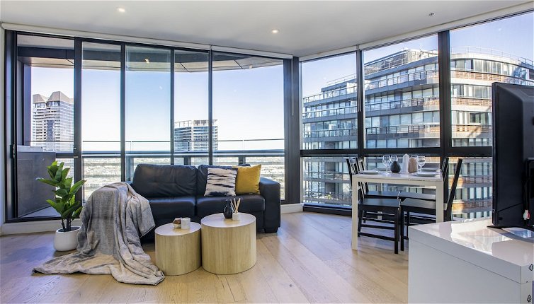 Foto 1 - Docklands high level 1 Bedroom Apartment with pool by KozyGuru