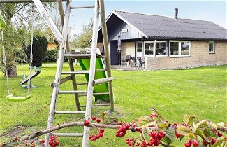 Foto 1 - 6 Person Holiday Home in Nordborg