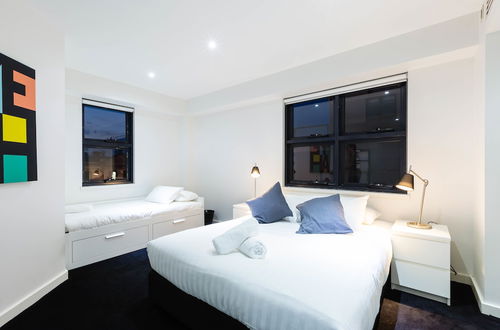 Photo 2 - MADDISON, 3BDR Port Melbourne Apartment