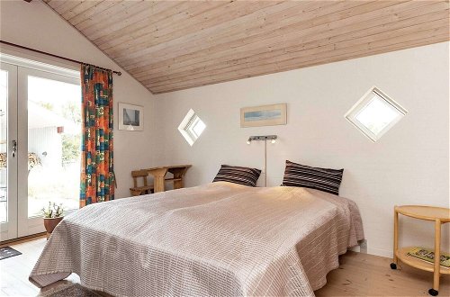 Photo 4 - 5 Person Holiday Home in Albaek
