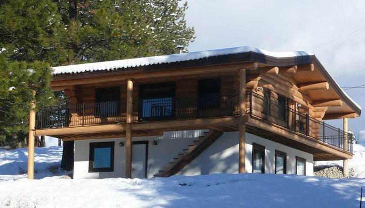 Photo 1 - Beautiful Log Chalet Near Fernie, BC