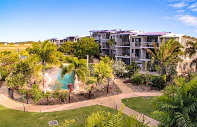 Pavillions on 1770 - Photo 2