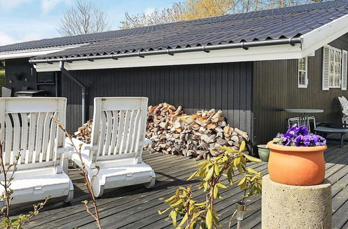 Photo 16 - Spacious Holiday Home in Væggerløse near Sea