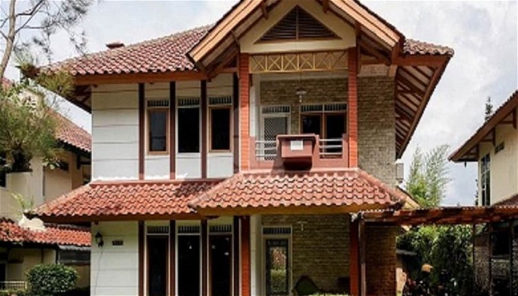 Photo 1 - Villa Kota Bunga Allamanda