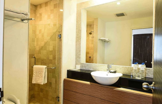 The Malibu Suites Balikpapan by Sissae Living - Foto 28