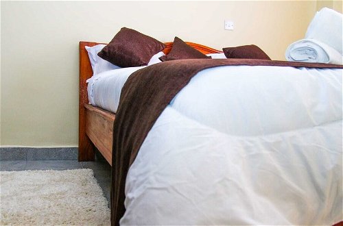 Photo 6 - Stay.Plus Milimani Luxe Apartment
