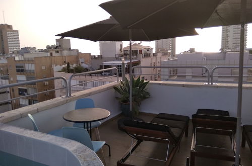 Foto 15 - TLV Suites Triplex Penthouse With pool