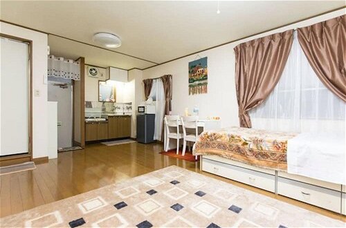Photo 13 - Centrally Located Deluxe Furnished.3