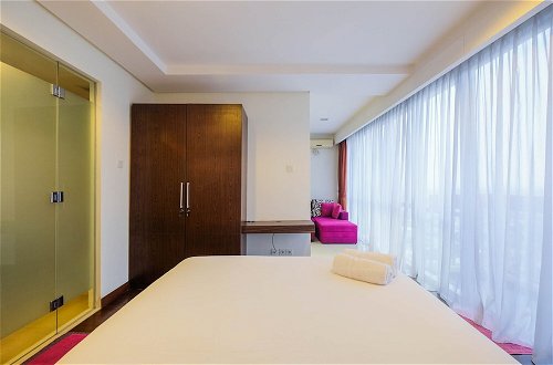 Photo 5 - Elegant 1BR Apartment at Kemang Mansion