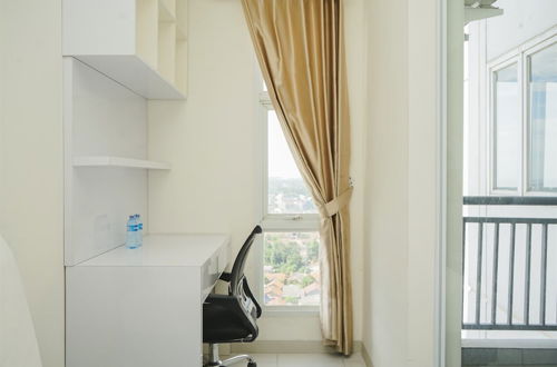 Photo 8 - Comfy And Minimalist Studio At Akasa Pure Living Bsd Apartment