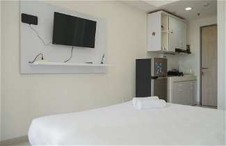 Foto 3 - Comfy And Minimalist Studio At Akasa Pure Living Bsd Apartment