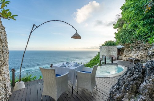 Foto 33 - Cliffront Tropical Villa Cantik