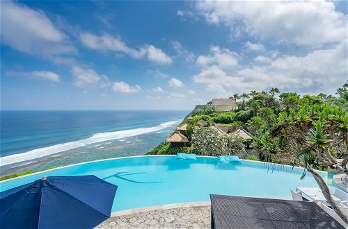 Foto 29 - Cliffront Tropical Villa Cantik