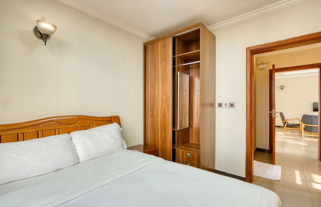 Kibo Palace Apartments - Photo 8