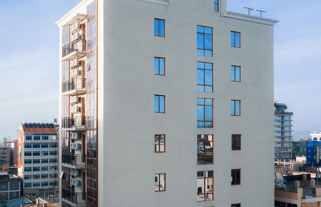 Kibo Palace Apartments - Photo 1